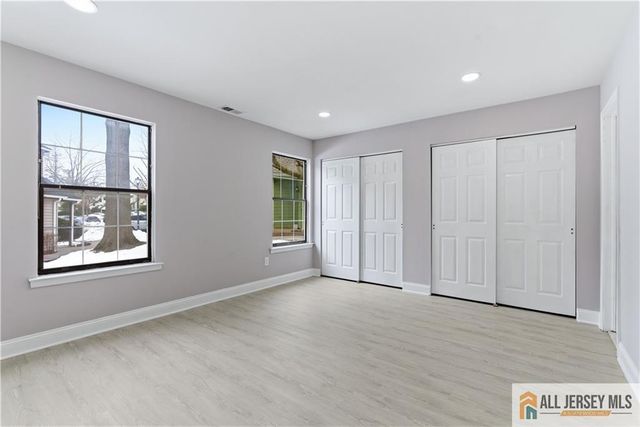 809 Woodbridge Commons Way 809, Iselin, NJ 08830