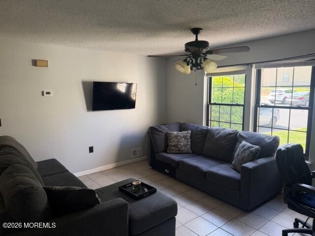 202 Larkspur Lane, Jackson, NJ 08527