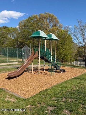 202 Larkspur Lane, Jackson, NJ 08527