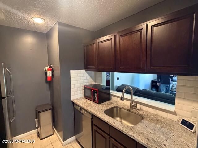 202 Larkspur Lane, Jackson, NJ 08527