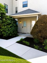 202 Larkspur Lane, Jackson, NJ 08527