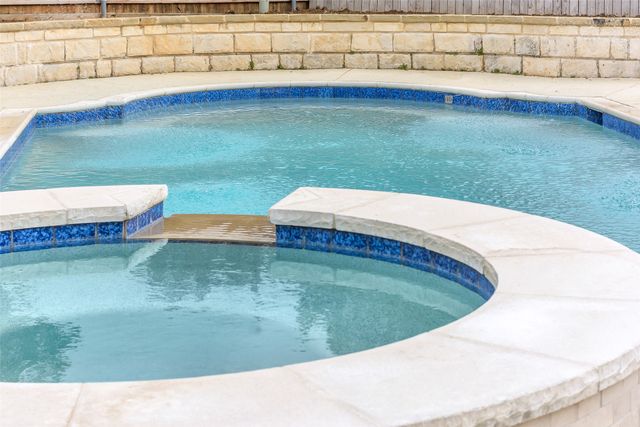 7747 Bridlewood Court, North Richland Hills, TX 76182