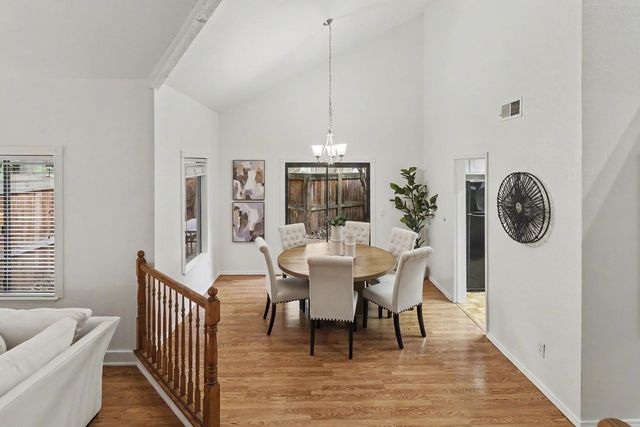 2084 University Park Dr, Sacramento, CA 95825