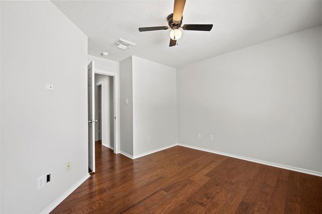 235 W Stedhill Loop, The Woodlands, TX 77384