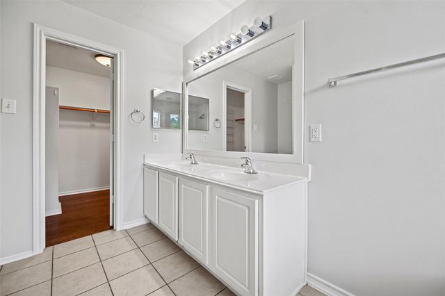 235 W Stedhill Loop, The Woodlands, TX 77384