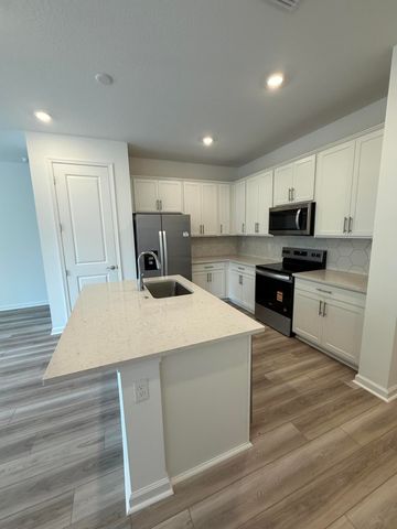 275 SW Sally Way, Stuart, FL 34997