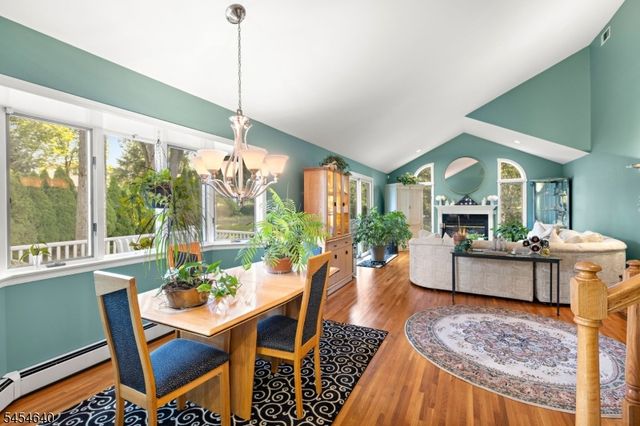 23 Zeim Dr, Clifton City, NJ 07012