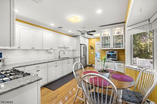 23 Zeim Dr, Clifton City, NJ 07012