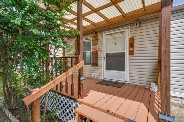 9495 Brittany Hill Road, Sanger, TX 76266