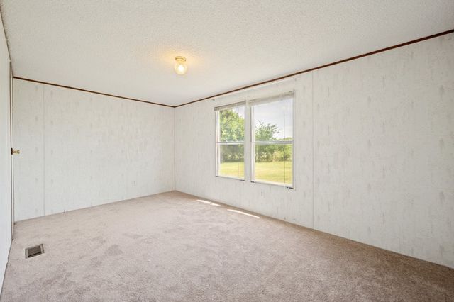 9495 Brittany Hill Road, Sanger, TX 76266