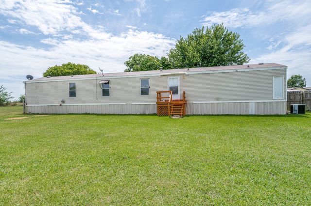 9495 Brittany Hill Road, Sanger, TX 76266