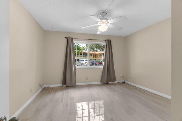 1940 NE 2nd Avenue 106j, Wilton Manors, FL 33305