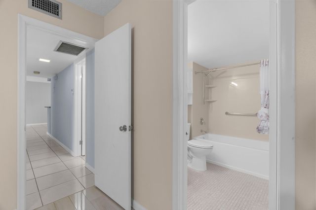 1940 NE 2nd Avenue 106j, Wilton Manors, FL 33305