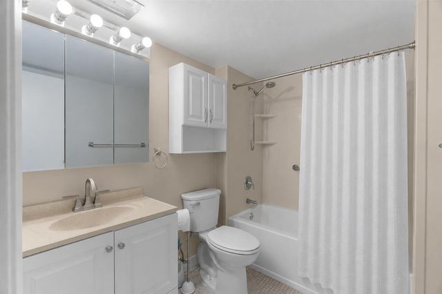 1940 NE 2nd Avenue 106j, Wilton Manors, FL 33305