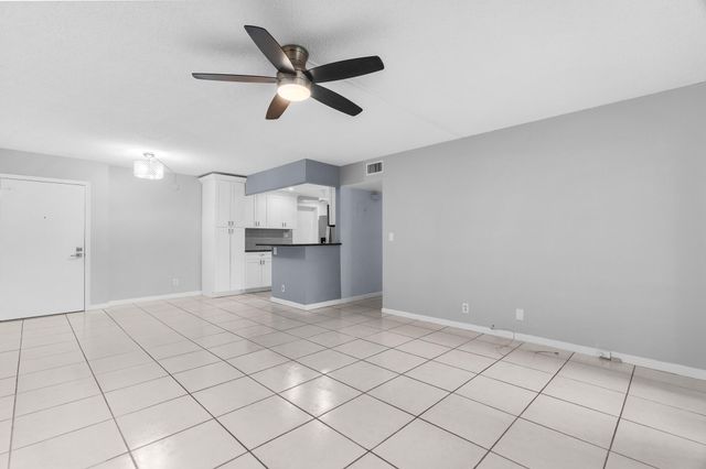 1940 NE 2nd Avenue 106j, Wilton Manors, FL 33305