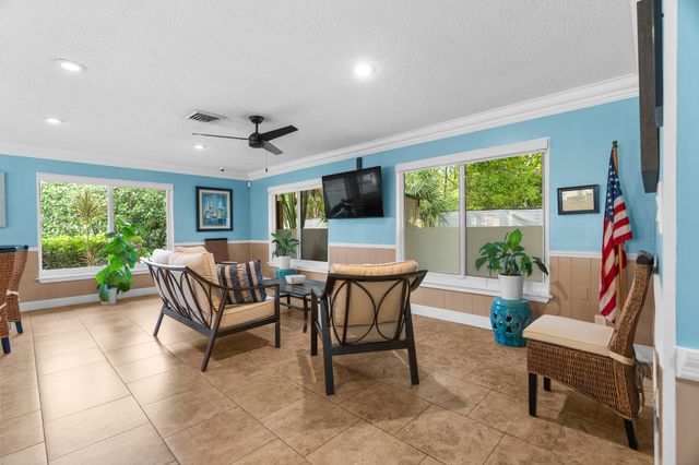 1940 NE 2nd Avenue 106j, Wilton Manors, FL 33305