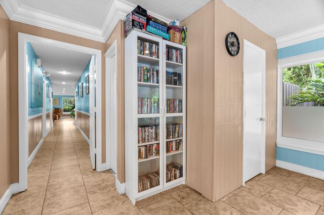 1940 NE 2nd Avenue 106j, Wilton Manors, FL 33305