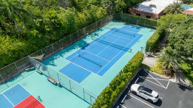 1940 NE 2nd Avenue 106j, Wilton Manors, FL 33305