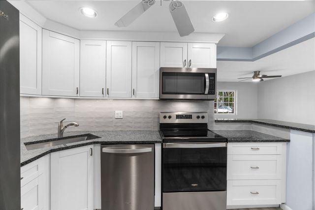 1940 NE 2nd Avenue 106j, Wilton Manors, FL 33305