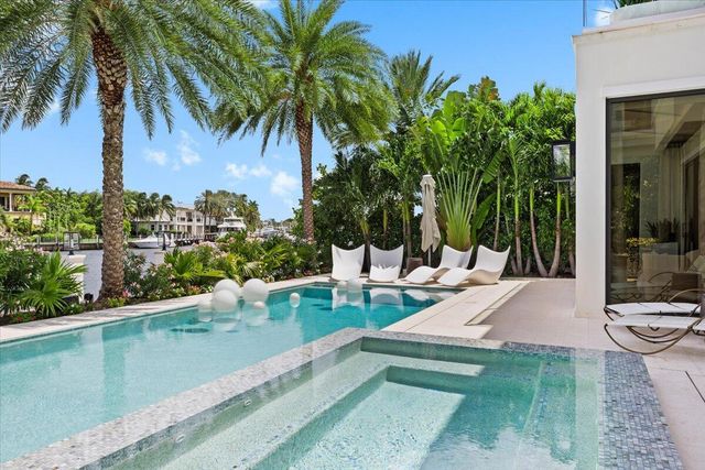 70 Isla Bahia Drive, Fort Lauderdale, FL 33316
