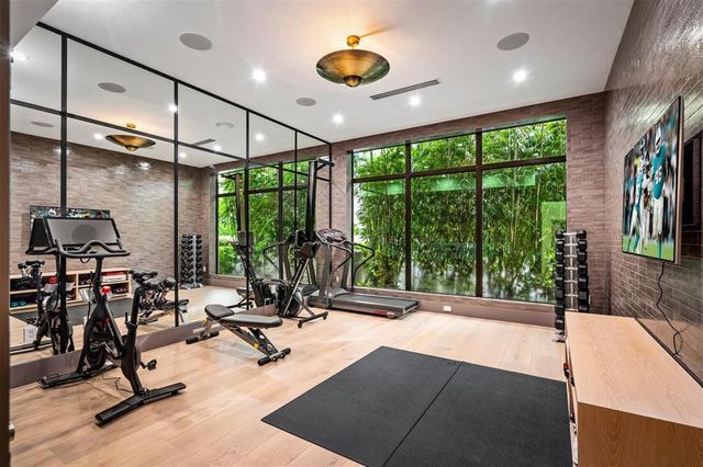 70 Isla Bahia Drive, Fort Lauderdale, FL 33316