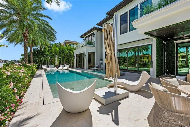 70 Isla Bahia Drive, Fort Lauderdale, FL 33316