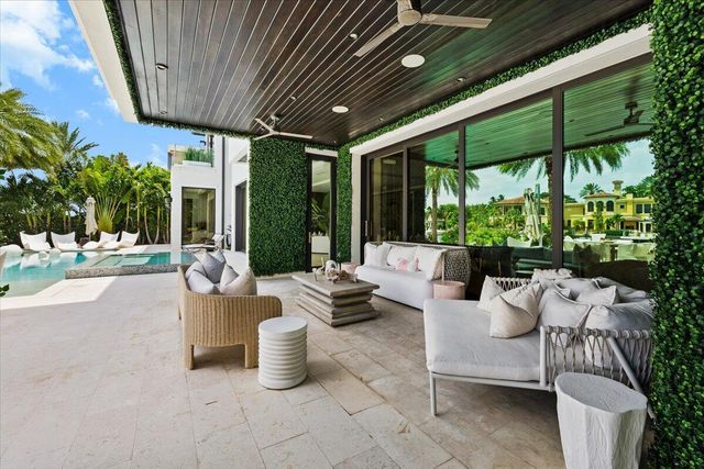 70 Isla Bahia Drive, Fort Lauderdale, FL 33316