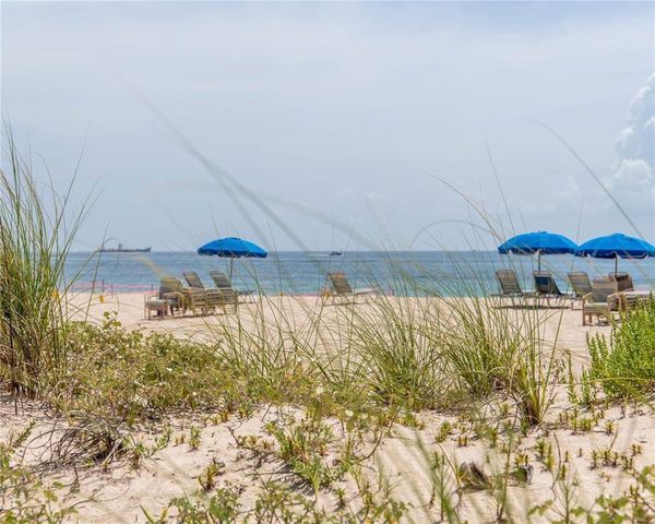 70 Isla Bahia Drive, Fort Lauderdale, FL 33316