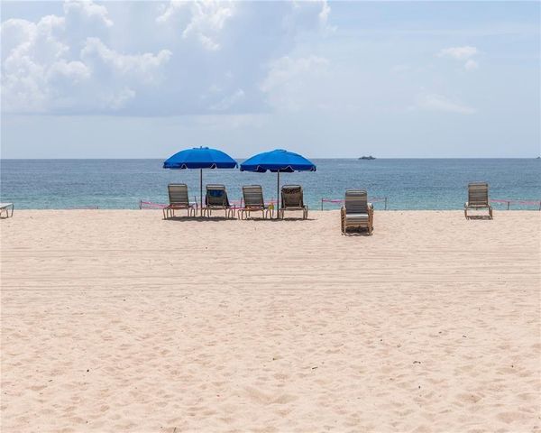 70 Isla Bahia Drive, Fort Lauderdale, FL 33316