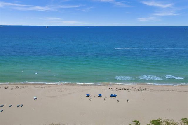 70 Isla Bahia Drive, Fort Lauderdale, FL 33316