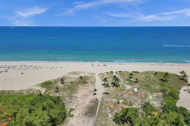 70 Isla Bahia Drive, Fort Lauderdale, FL 33316
