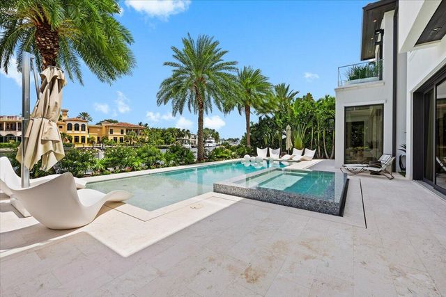 70 Isla Bahia Drive, Fort Lauderdale, FL 33316