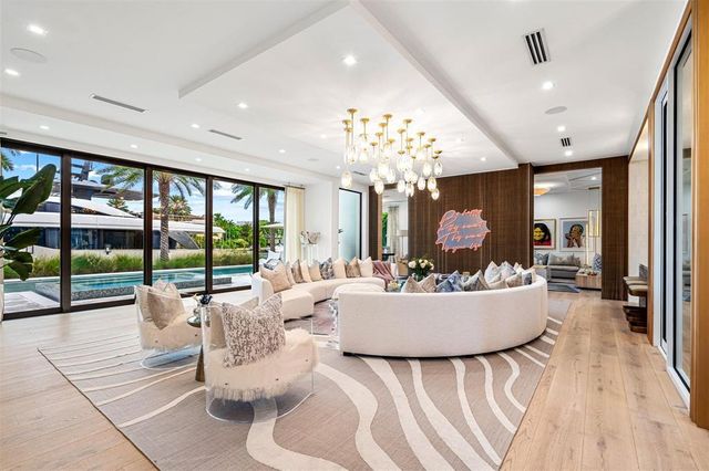 70 Isla Bahia Drive, Fort Lauderdale, FL 33316