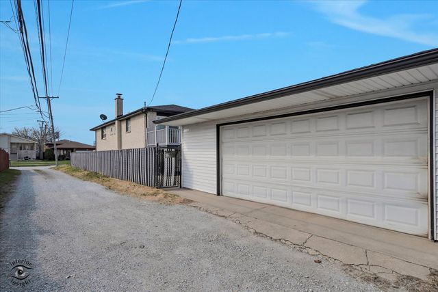 1060 Lucas Street, Calumet City, IL 60409