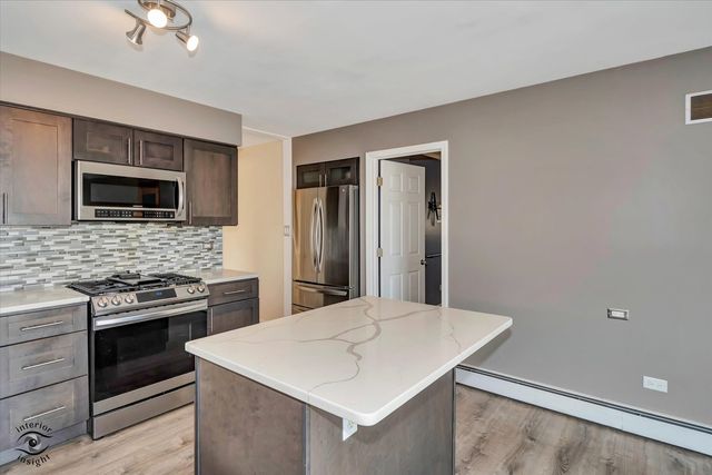 1060 Lucas Street, Calumet City, IL 60409