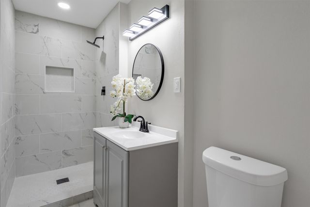 4815 Kelman Street, Dallas, TX 75214