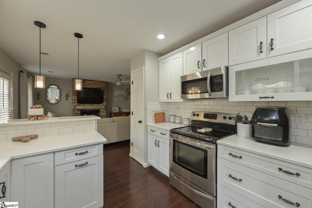 509 Oak Circle, Easley, SC 29640