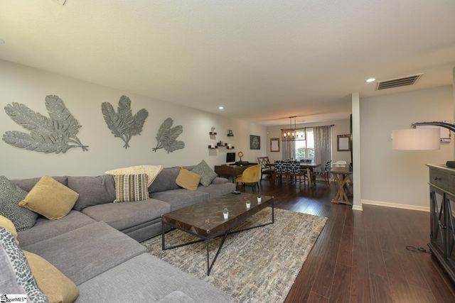 509 Oak Circle, Easley, SC 29640