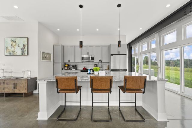 19718 Feathers Road, Logan, OH 43138