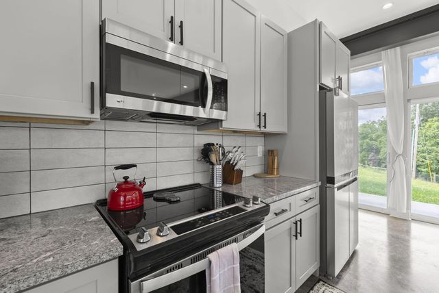 19718 Feathers Road, Logan, OH 43138