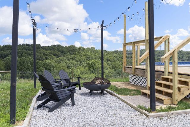 19718 Feathers Road, Logan, OH 43138