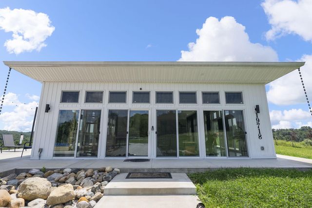 19718 Feathers Road, Logan, OH 43138