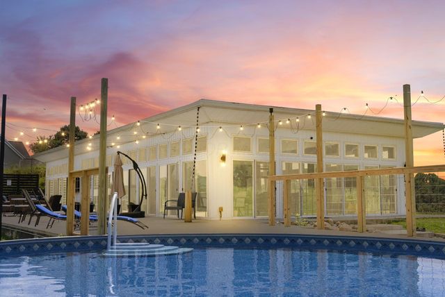 19718 Feathers Road, Logan, OH 43138