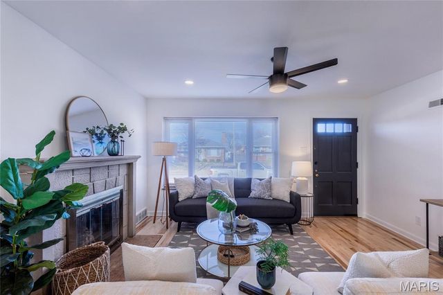 5524 Lindenwood Avenue, St Louis, MO 63109