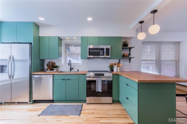 5524 Lindenwood Avenue, St Louis, MO 63109