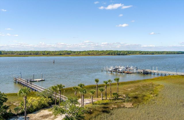 2840 Rivertowne Parkway, Mount Pleasant, SC 29466