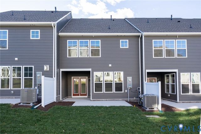 18732 Palisades Cove Trl, Moseley, VA 23120