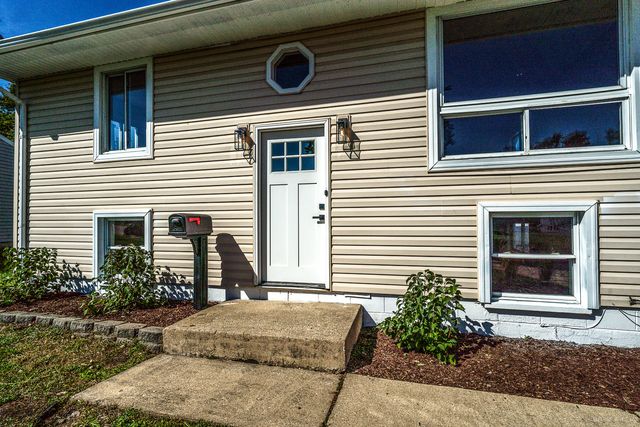 234 Gordon Avenue, Romeoville, IL 60446