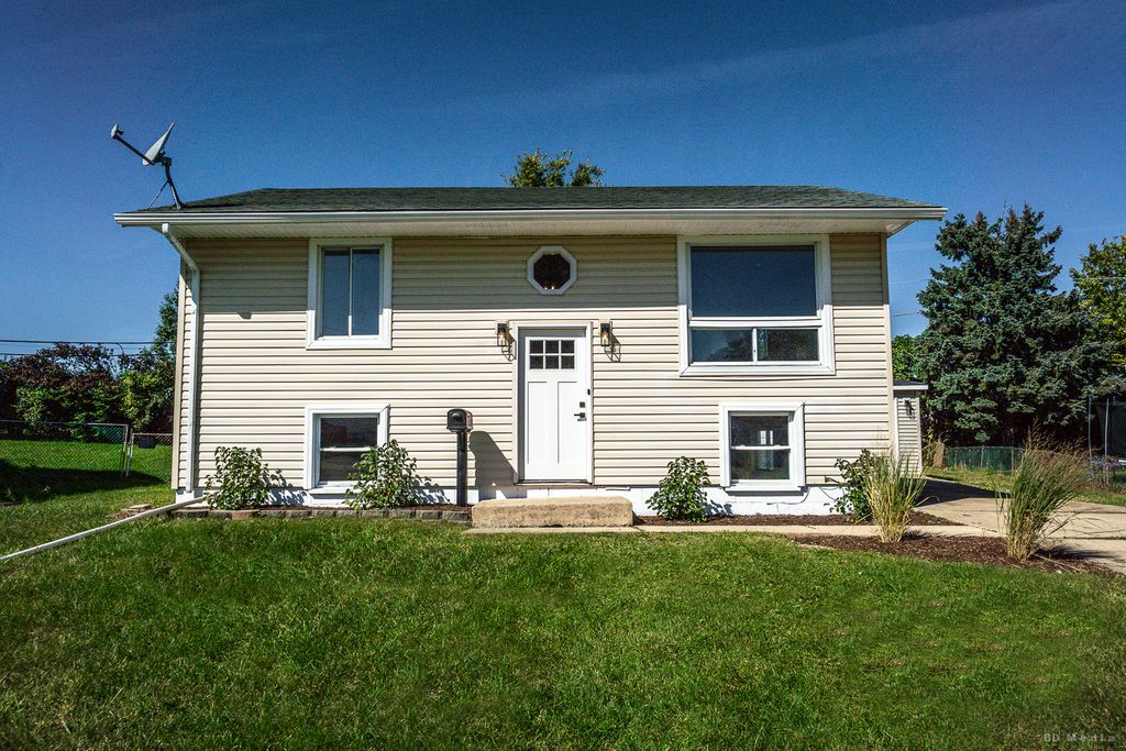 234 Gordon Avenue, Romeoville, IL 60446