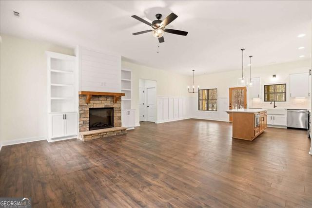 816 Presley Farm Parkway, Rockmart, GA 30153